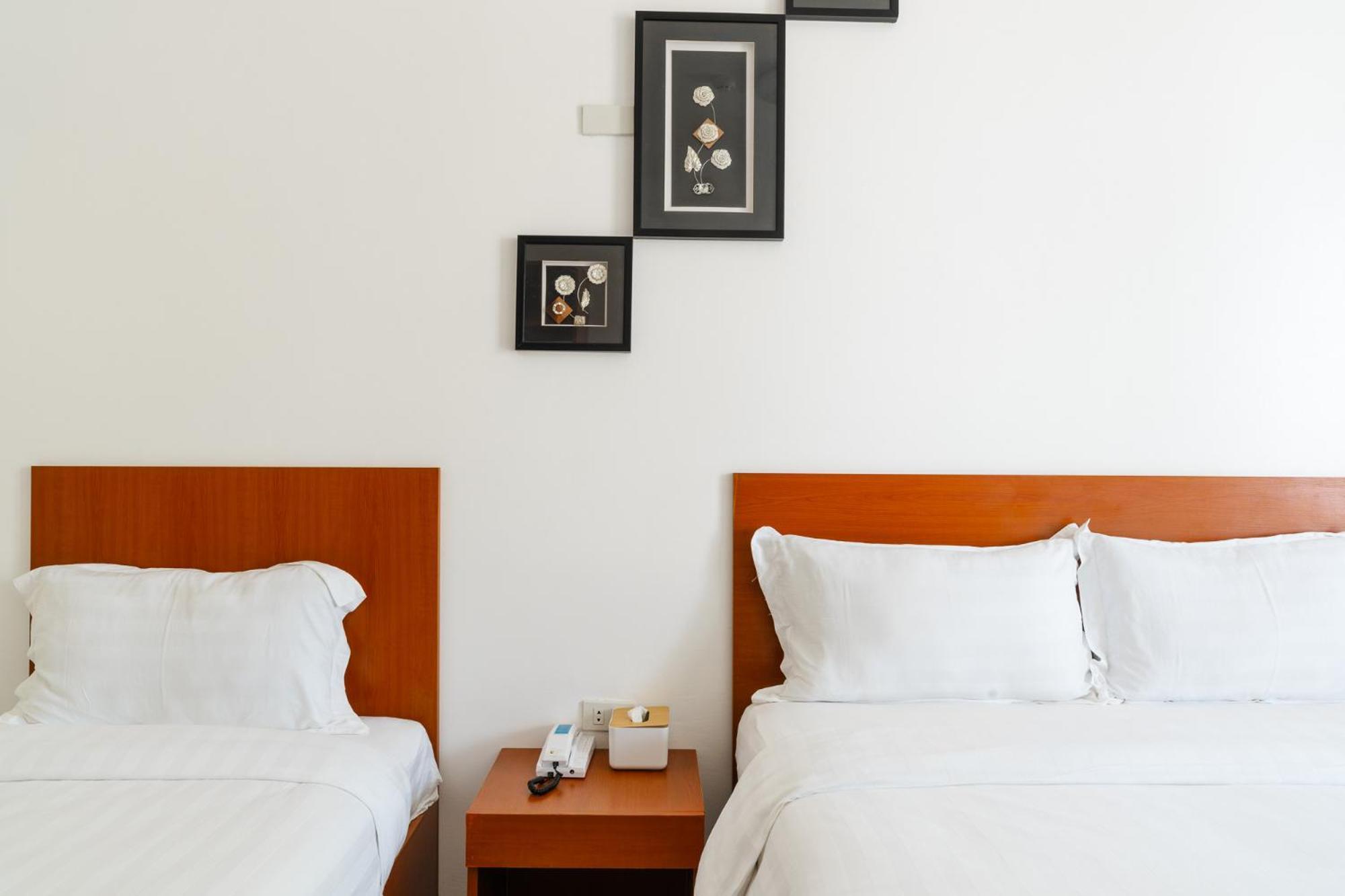 Q Beach Resort Cabangan Екстериор снимка